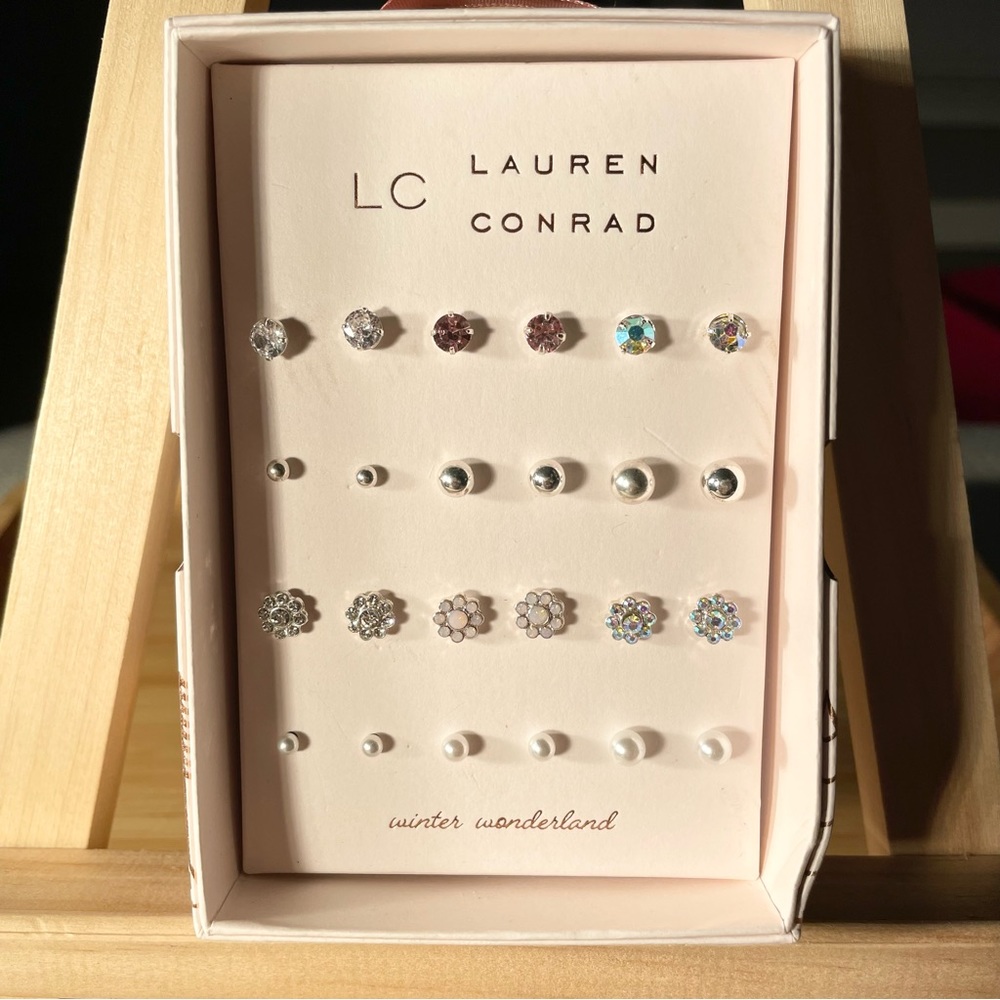 NWT LC LAUREN CONRAD PINK & SILVER PEARL STUD FLOWER EARRINGS 12 PAIRS INCLUDED - Picture 4 of 7